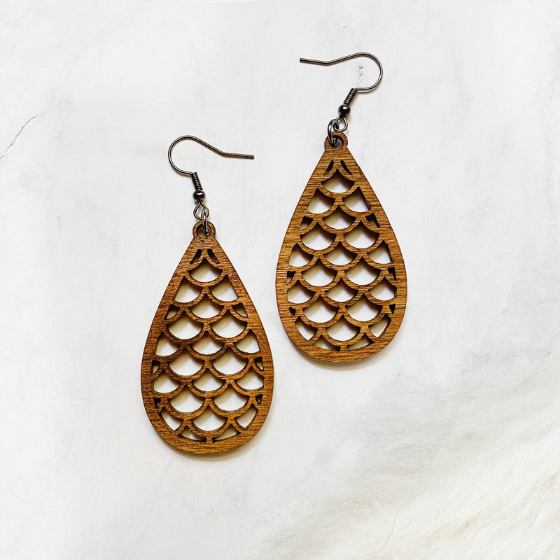 Scalloped teardrop Earrings